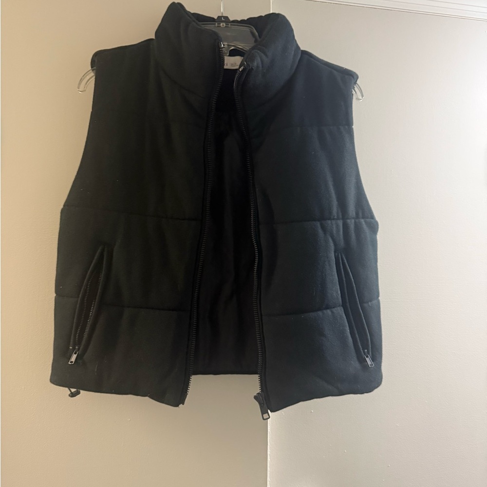 Elegant Black Women's Puffer Vest